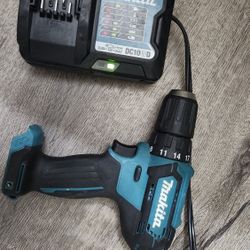 Makita FD09Z 12V Max CXT Lithium-Ion Cordless 3/8" Driver-Drill