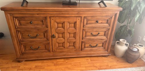 Wood Dresser