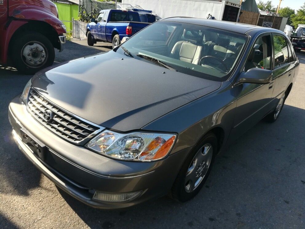 2004 Toyota Avalon