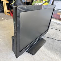 32 Inch TV  With  Onboard  Dvd Player