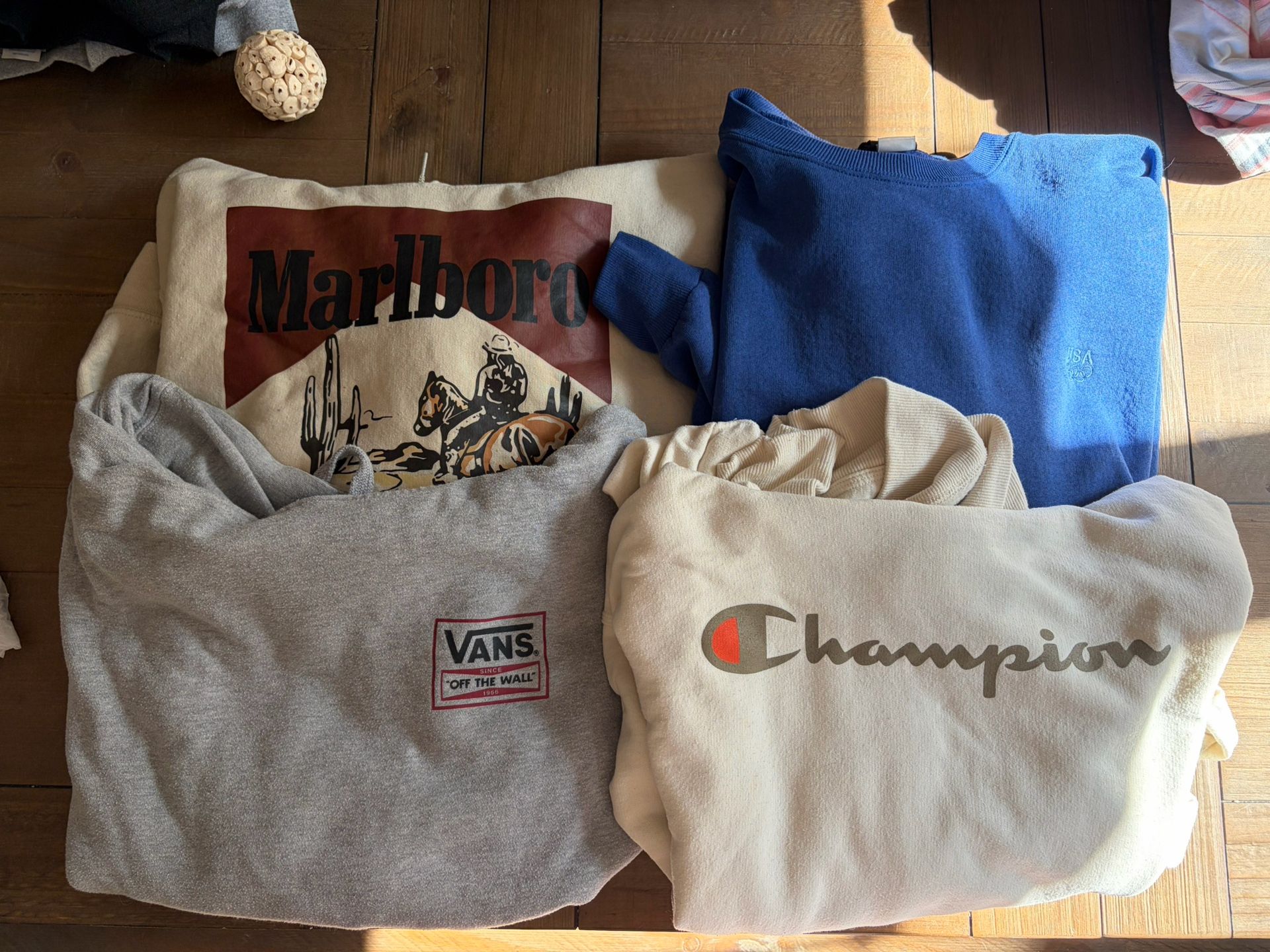 M And L Sweatshirts 