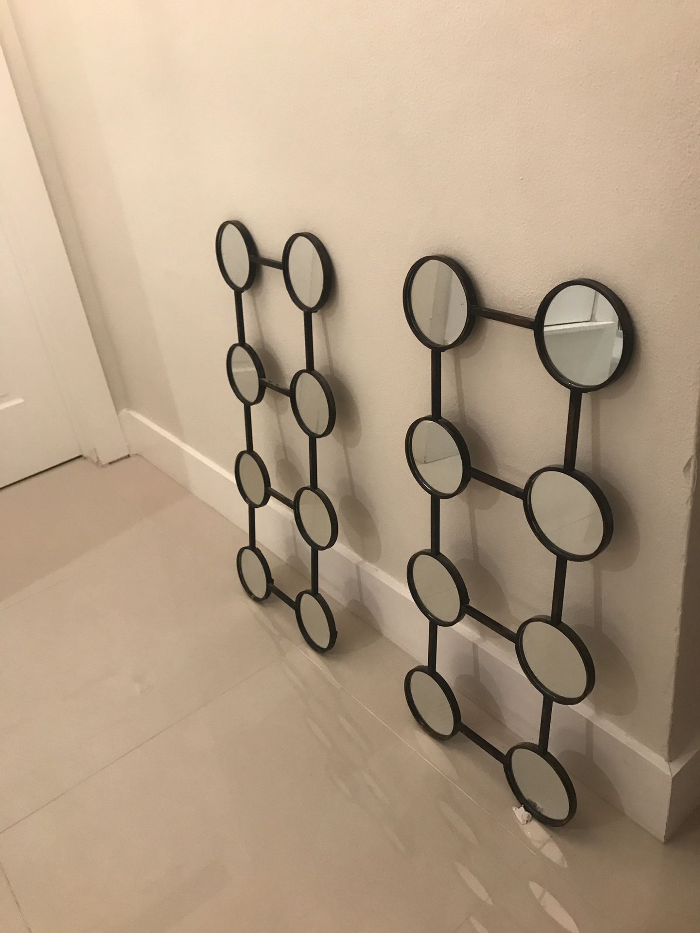 2 Mirror wall decoration