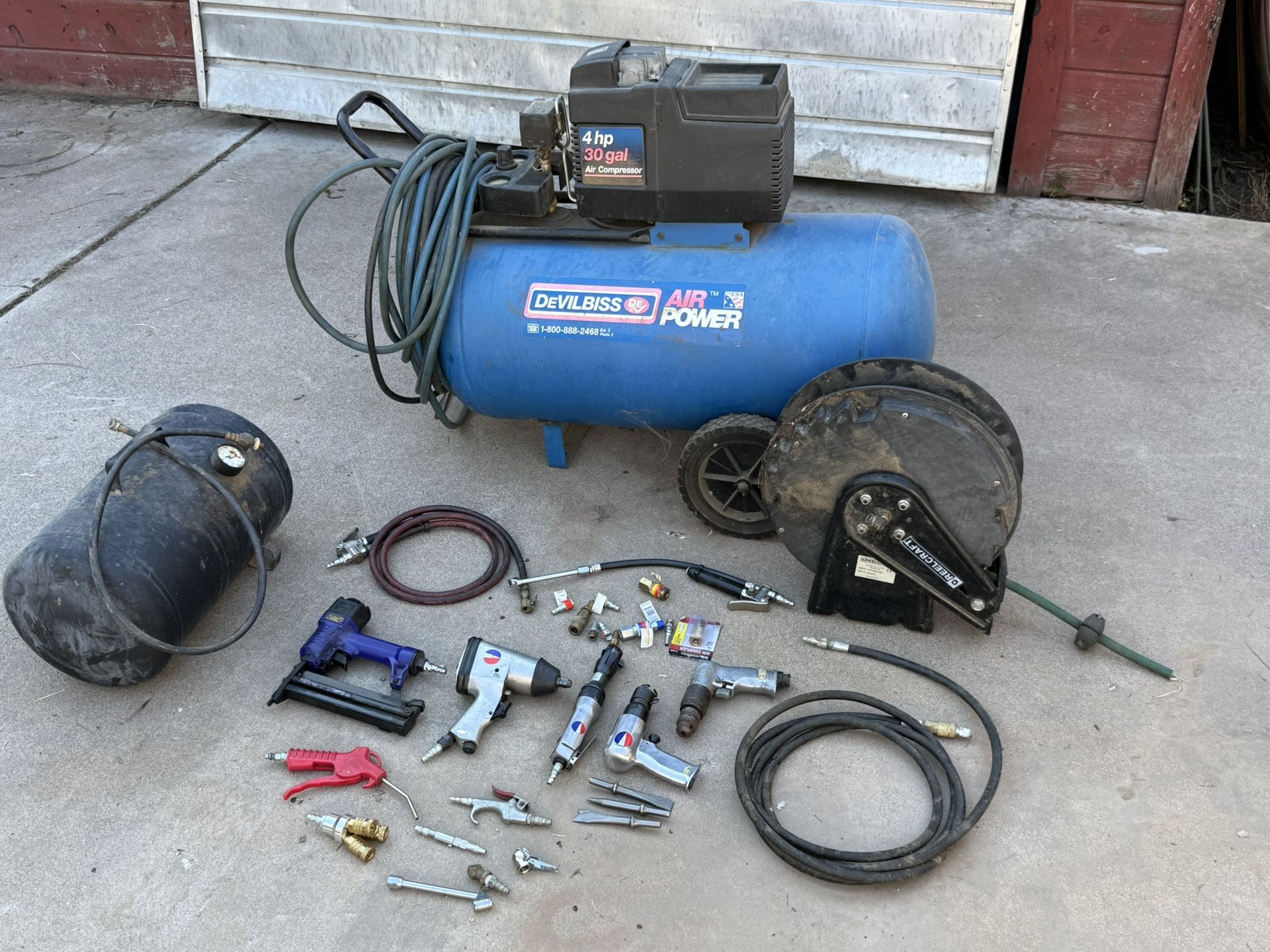 30 Gallon Air Compressor With Air Tools Hoses Fittings + More