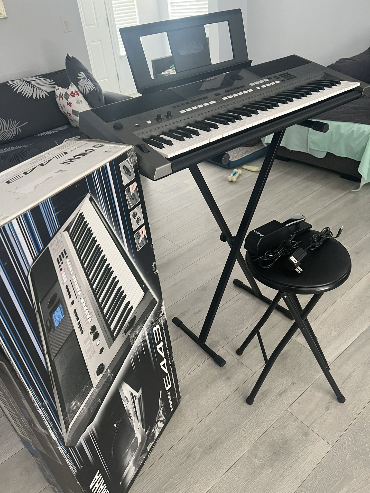 Yamaha PSR-E443 Digital keyboard