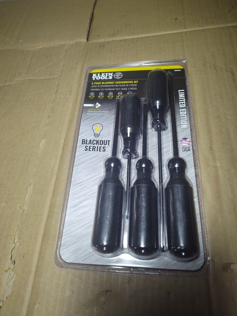 Klein Tools 5-piece Blackout Screwdriver Set New