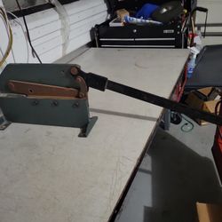 SHEAT METAL GUILLOTINE