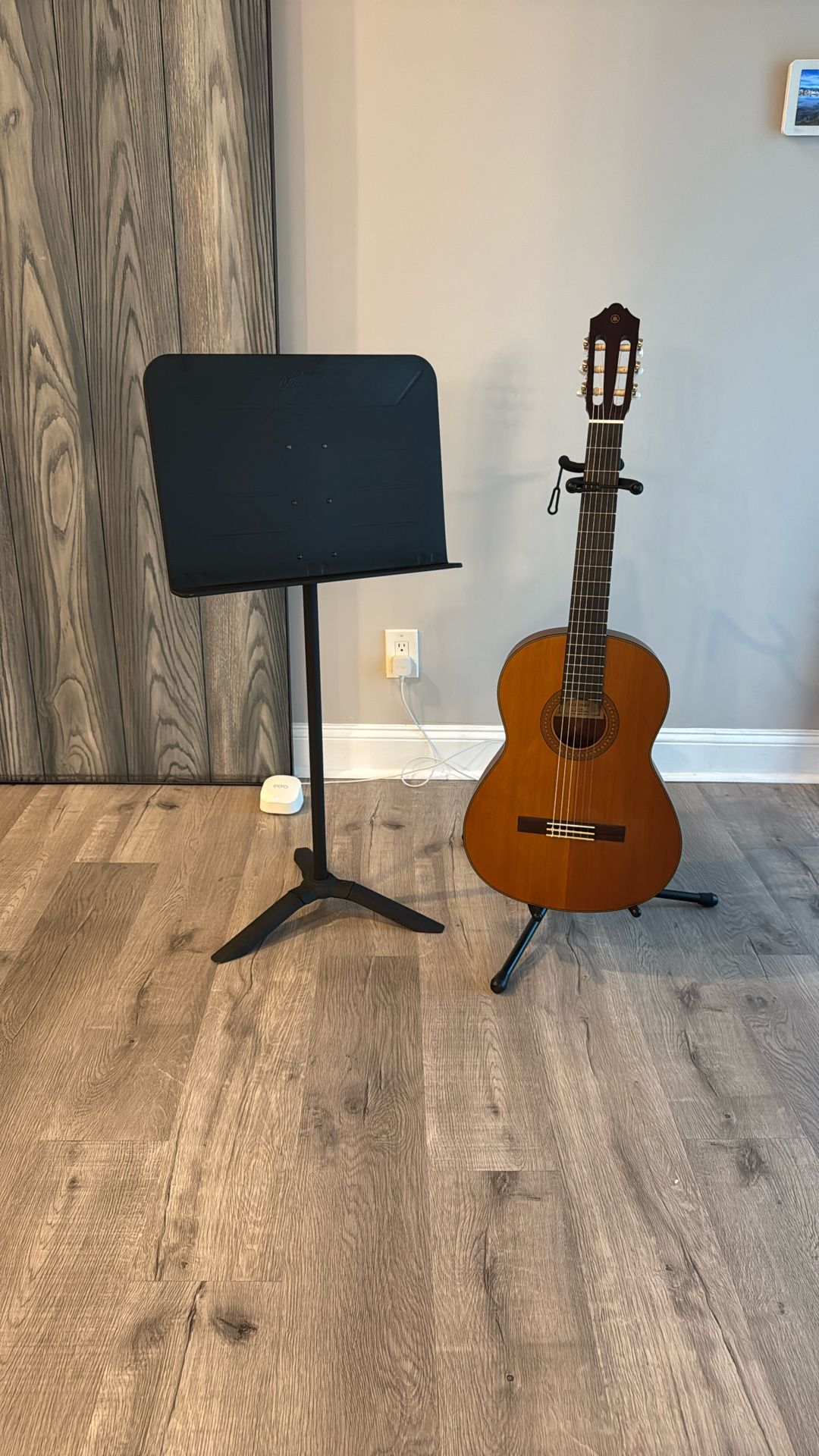 Guitar - Yamaha Acoustic