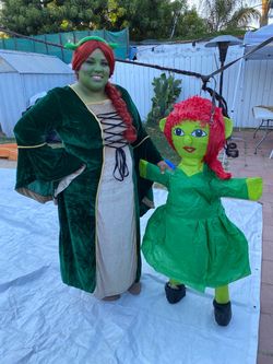 Fiona costume