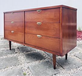 MCM Bassett dresser
