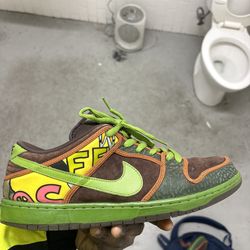 DE LA SOUL NIKE SB SIZE 13