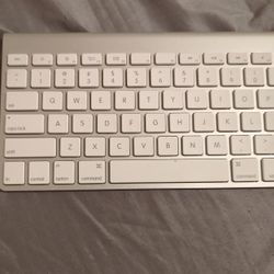 Apple Mac Wireless Keyboard MC184LL/B