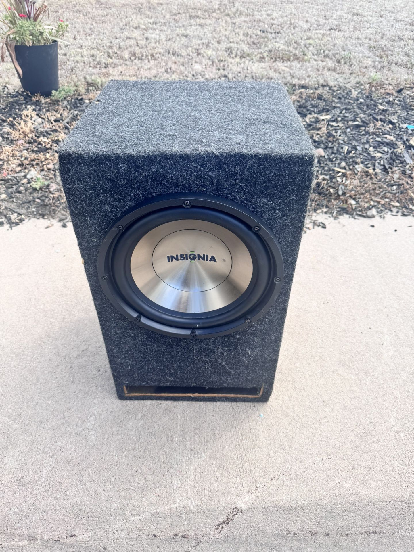 Insignia subwoofer