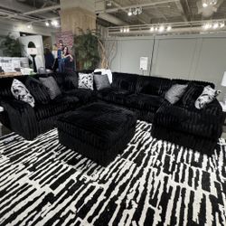 Brand New Comfy Ashley’s Midnight Madness Sectional Set 