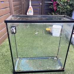 50 Gallon Tall Tank. STEAL OF THE DAY. NEED GONE ASAP. 100$