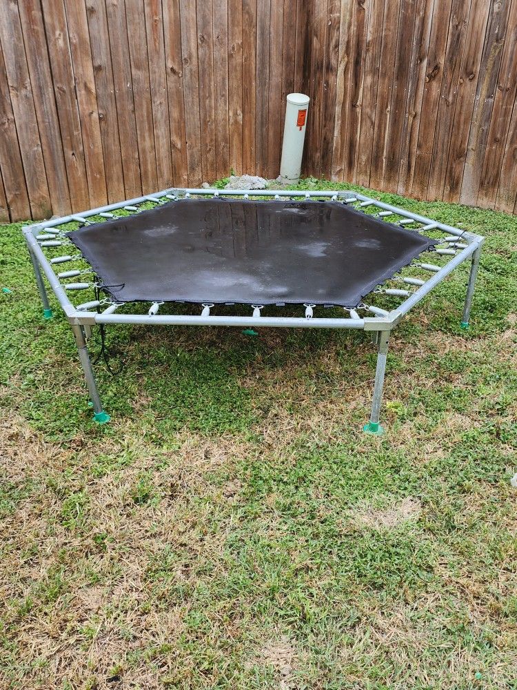 7ft Kids Trampoline 