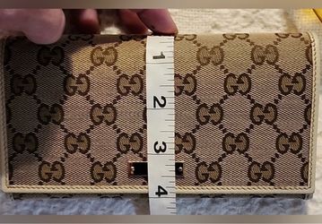 Gucci International Crossbody Wallet