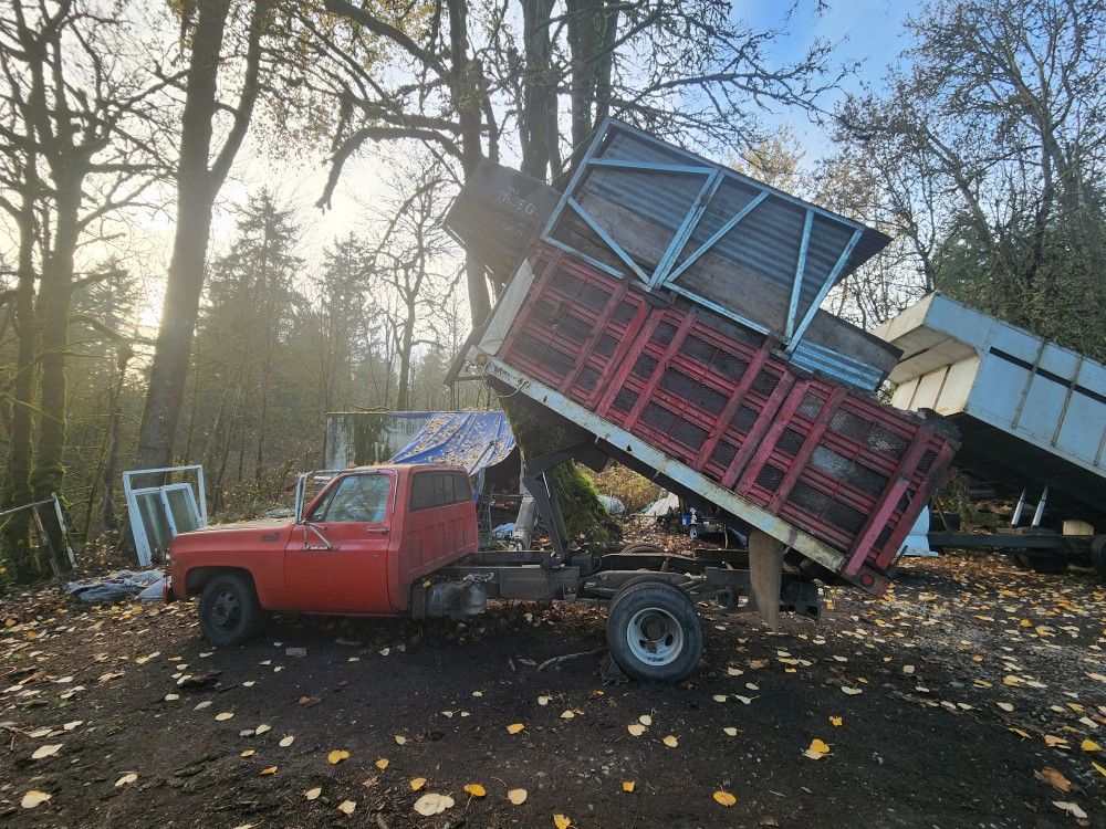 1978 Chevy 1ton Dump