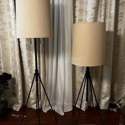 West Elm Set  Of 2 Black Tripod Floor Lamp Whit 💡, Adjustable Heights