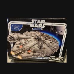 Star Wars Millennium Falcon Vintage With Characters UNOPENED 