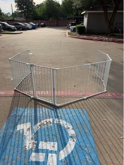 Playard and pet/ baby gate