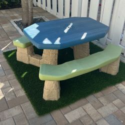 Kids Picnic Table 