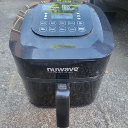 Nuwave 37006 Brio 6-Quart Digital Air fryer
