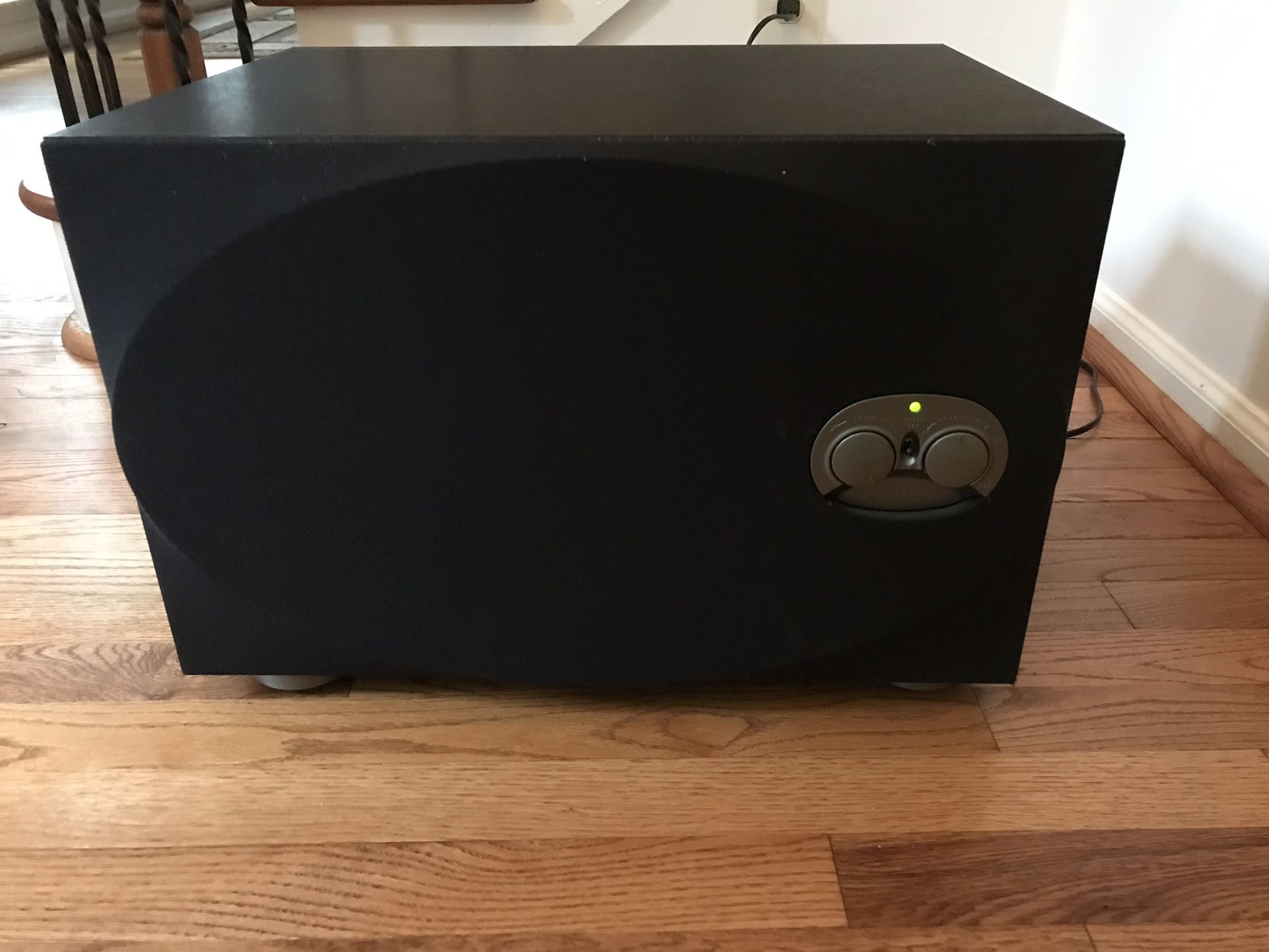 Mirage LF-150 10" 150 Watts Powered Subwoofer- Black