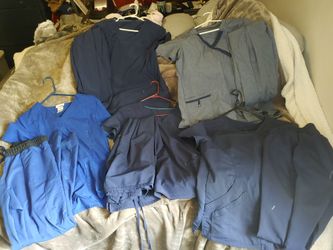 5 sets of scrubs sz L