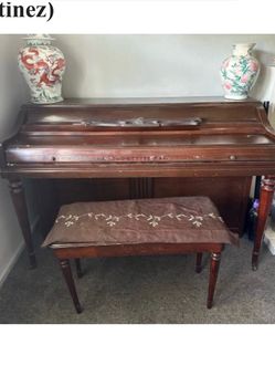 Free. Piano