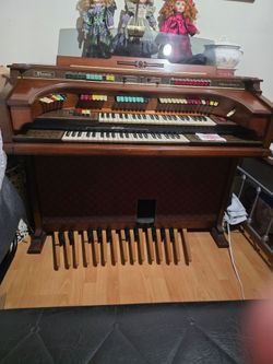 1970's Thomas organ