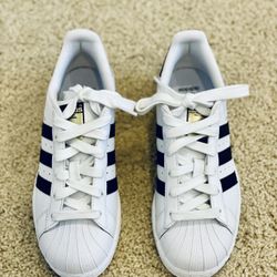 Kids Adidas Superstar Size 3 And A Half 