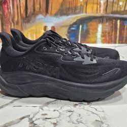 Hoka One Clifton 10 Triple Black Size 13D Men's Running Shoes