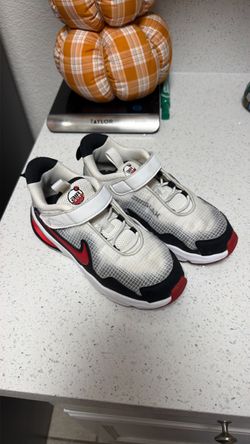 Nike Air Max size 13 c