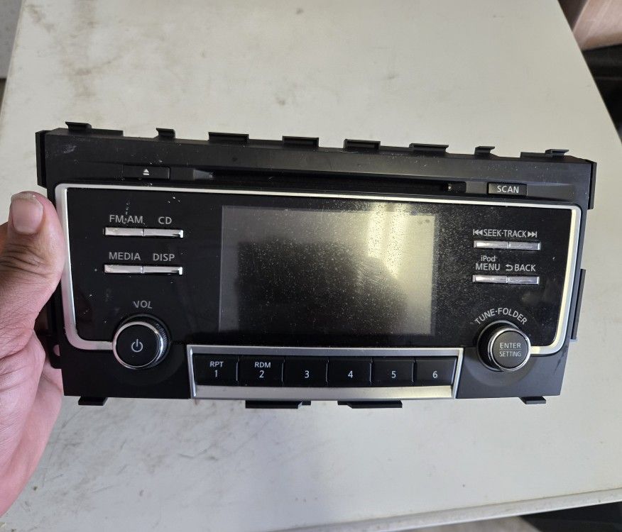 2013-2018 Nissan Altima Factory Radio