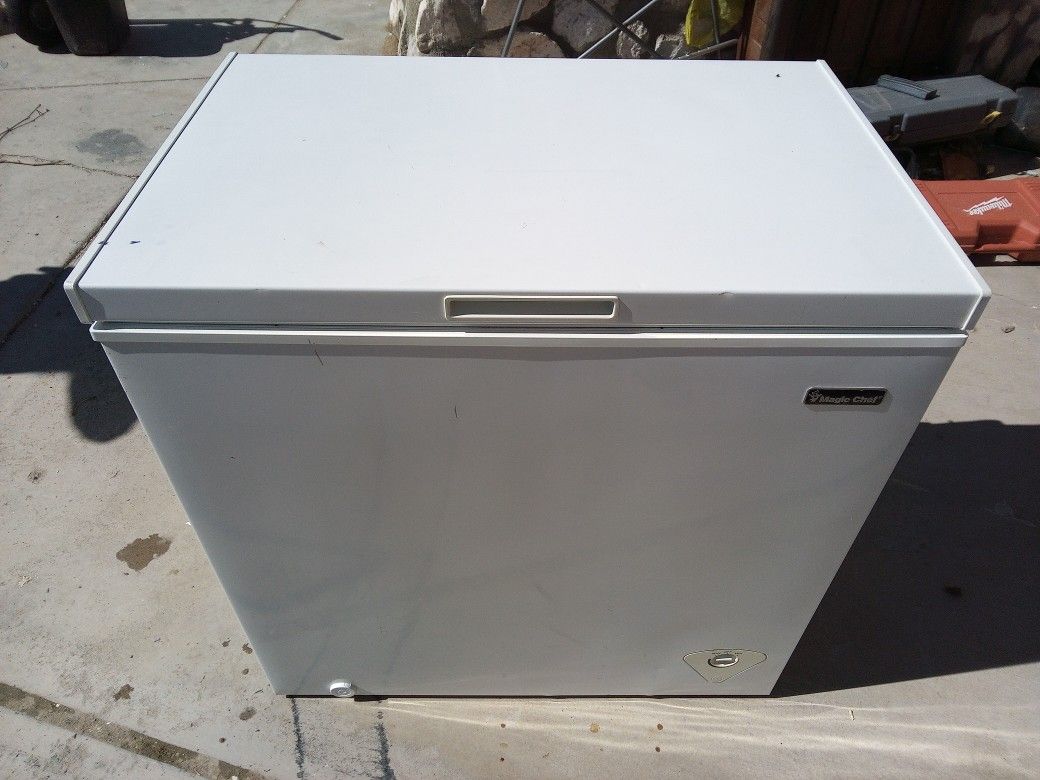 Magic Chef Deep Freezer