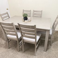 Dining Table with 6 Chairs✨Free Delivery