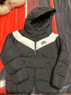 Nike- Boys 6 (new)