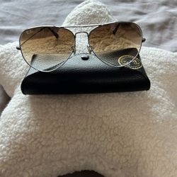 Ray-Ban Sunglasses 