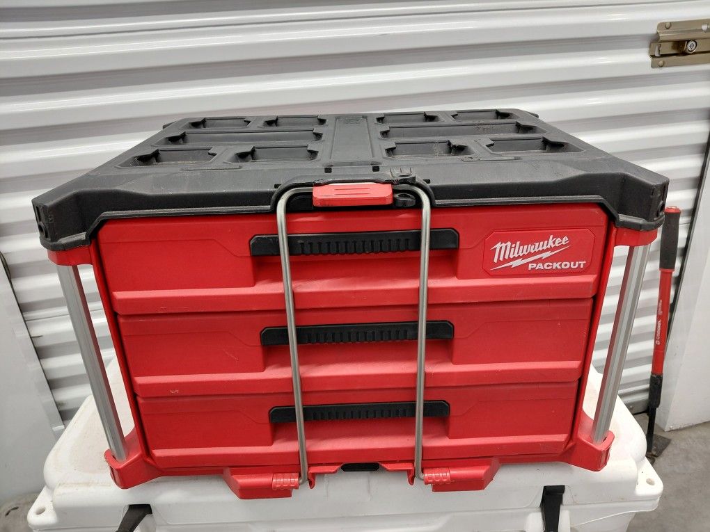 2 Out Milwaukee Boxes