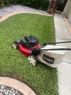 Red toro lawn mower self propel work perfect