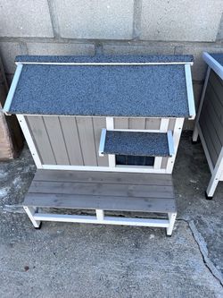 2-Story Insulated Wooden Cat House with Balcony & Open Roof - PET72-TI
