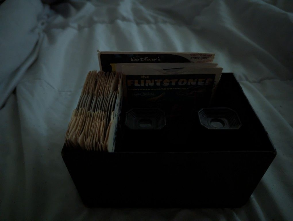 1950s Era Sawyer's View Master with 17 Reels
