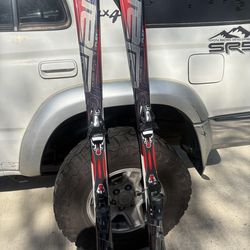 Skis