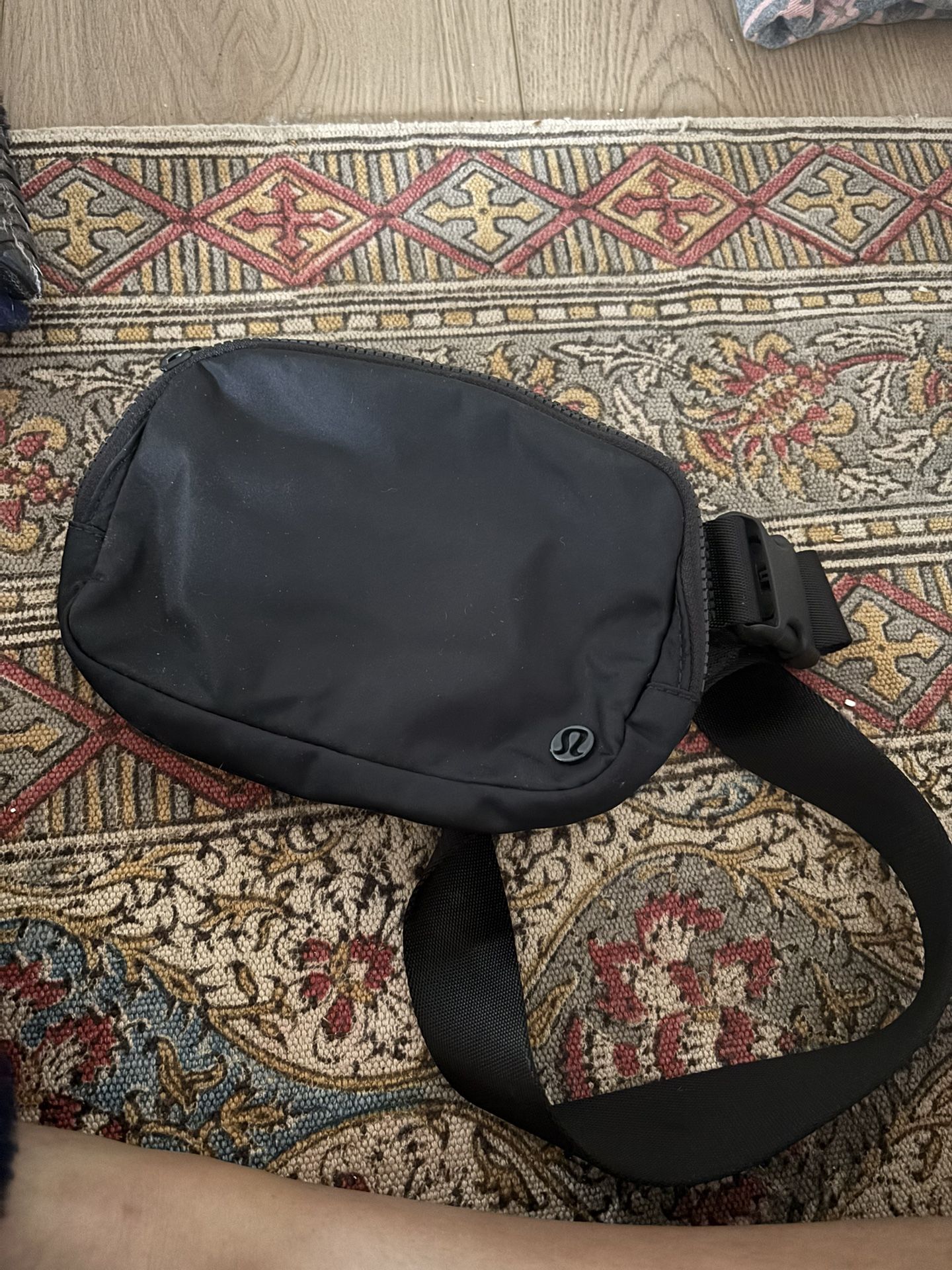 LOW PRICE MOVING- LULULEMON BELT BAG FANNY PACK