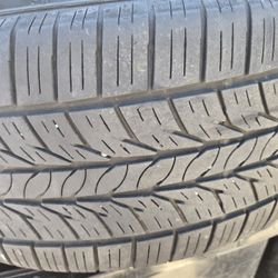 4 225 55 17 General Altamas WITH  70% Tread 
