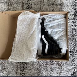 Vans ( Size 6.5 Youth, 8 In Woman’s)