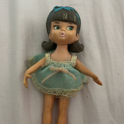 HASBRO 1965 DOLLY DARLINGS 4" DOLLS Karen  Slumber Party - vintage original collector