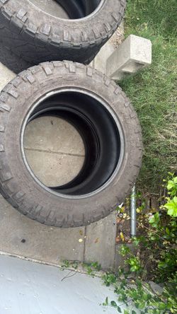 37/12.50/R22LT