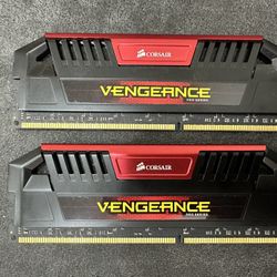 16GB CORSAIR VENGEANCE Pro (8GBx 2) DDR3 2400 MHz (CMY16GX3M2A2400C11R)