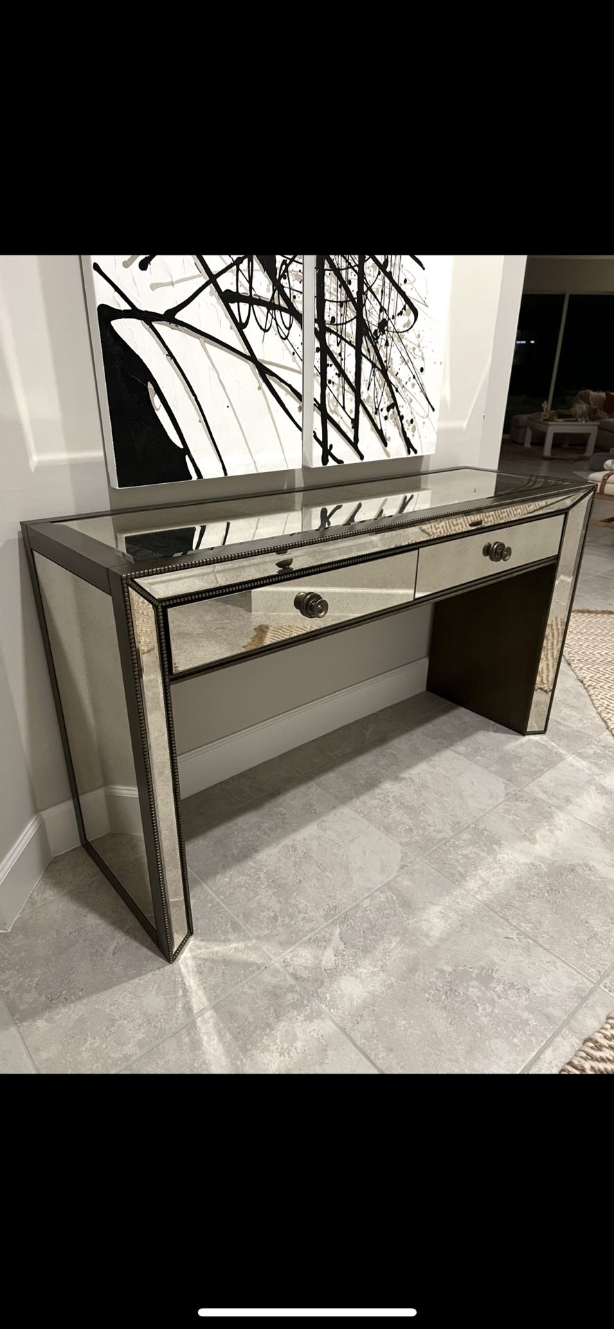 Console / Entry Table